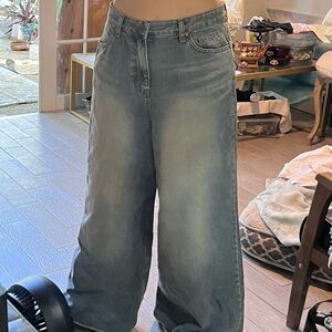 Classic Blue Wide-Leg Women's Jeans Super Soft, well-made 30